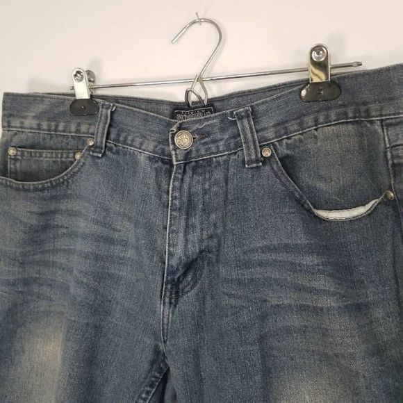 Premium One Touch Brand Mens Jean Shorts Blue Whiskered Pockets Flat Front 34 - Picture 3 of 11